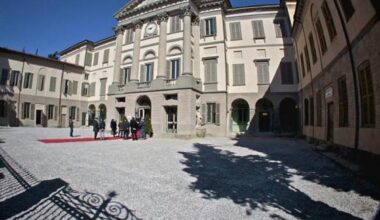 Accademia Carrara, bookshop chiuso e bistrot in affanno. Gestione fra luci e ombre: «Questioni da affrontare»