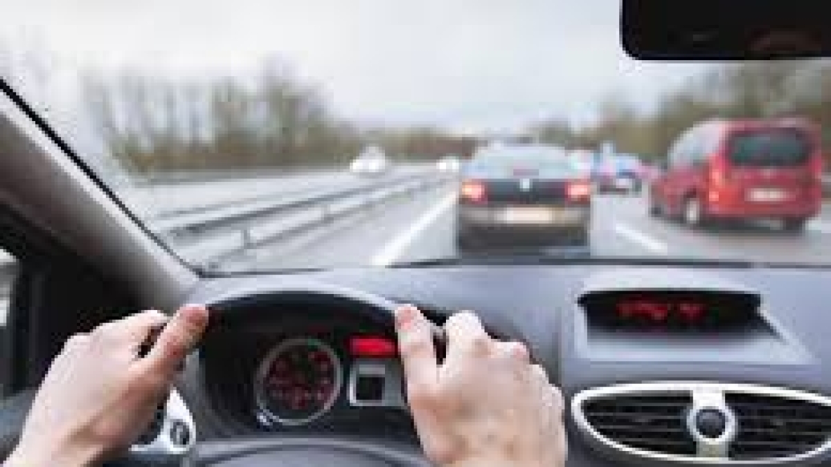 La nuova stangata sulle assicurazioni (e pagheranno i clienti): l’ipotesi dell’aliquota maggiorata sull’Rc Auto