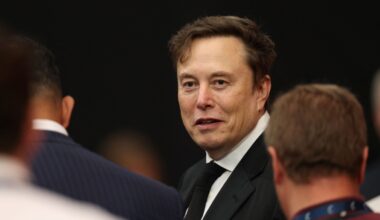 Tesla, il fondo sovrano norvegese voterà contro il compenso da 1000 miliardi di dollari per Musk: le ragioni del «no»