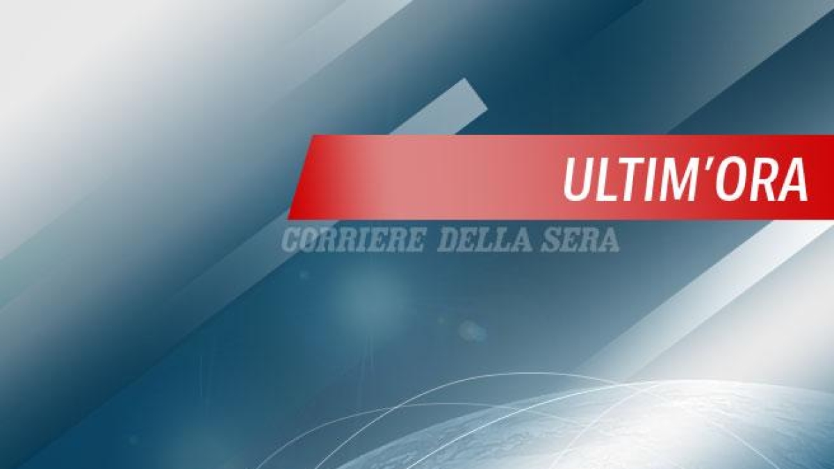 Gran Bretagna, accoltellamento su un treno per Huntingdon: «Almeno 10 feriti, scene terrificanti. Due persone arrestate»
