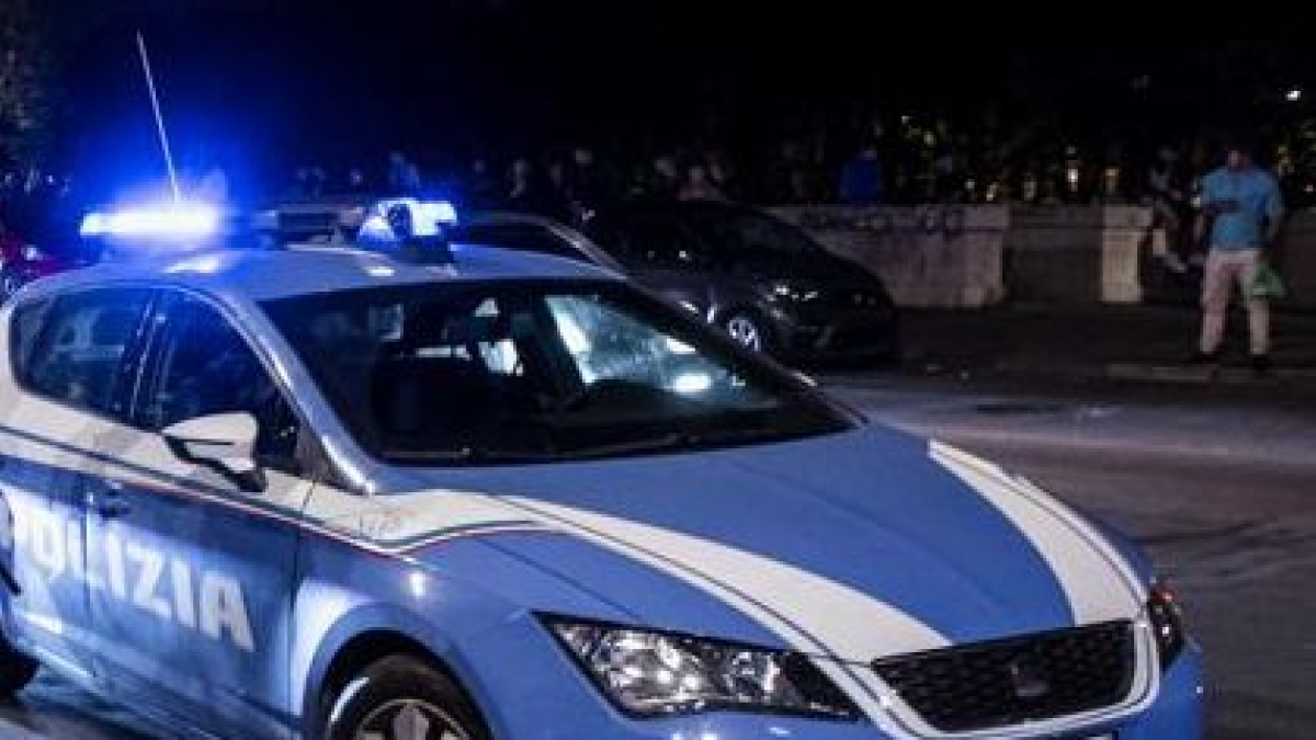 Poliziotto muore a Torre del Greco sulla volante durante un inseguimento, grave il collega