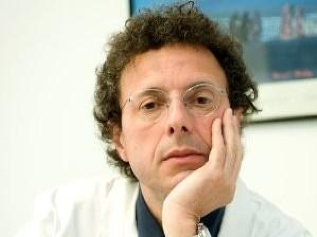 Medico torinese scatta una foto all’aereo e gli negano l'imbarco. Il racconto di Claudio Zanon: «Lasciato a terra senza motivo»