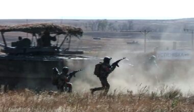 Ucraina - Russia, le notizie sul conflitto in diretta | Mosca vara il sottomarino Khabarovsk, può portare i super droni Poseidon. Assalto russo a Pokrosvsk, Kiev prova a resistere