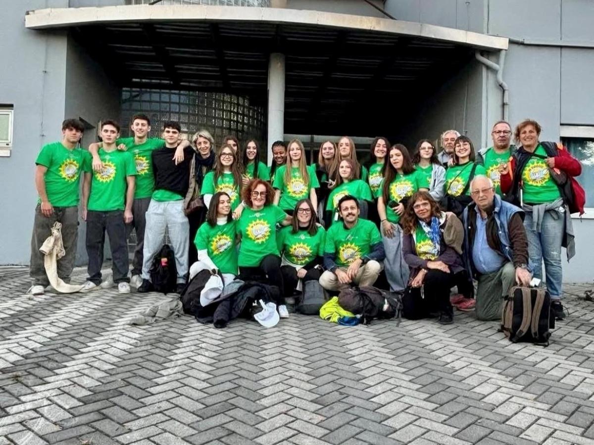 Una trentina tra studenti e insegnanti bresciani bloccati in Tanzania: «Sono al sicuro, stanno bene. Nessun allarmismo»