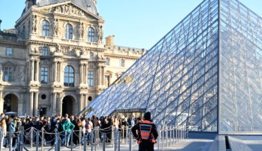 Furto al Louvre, la password (scontata) delle telecamere, i quattro arresti e il mistero sulla sorte dei gioielli. Cosa sappiamo