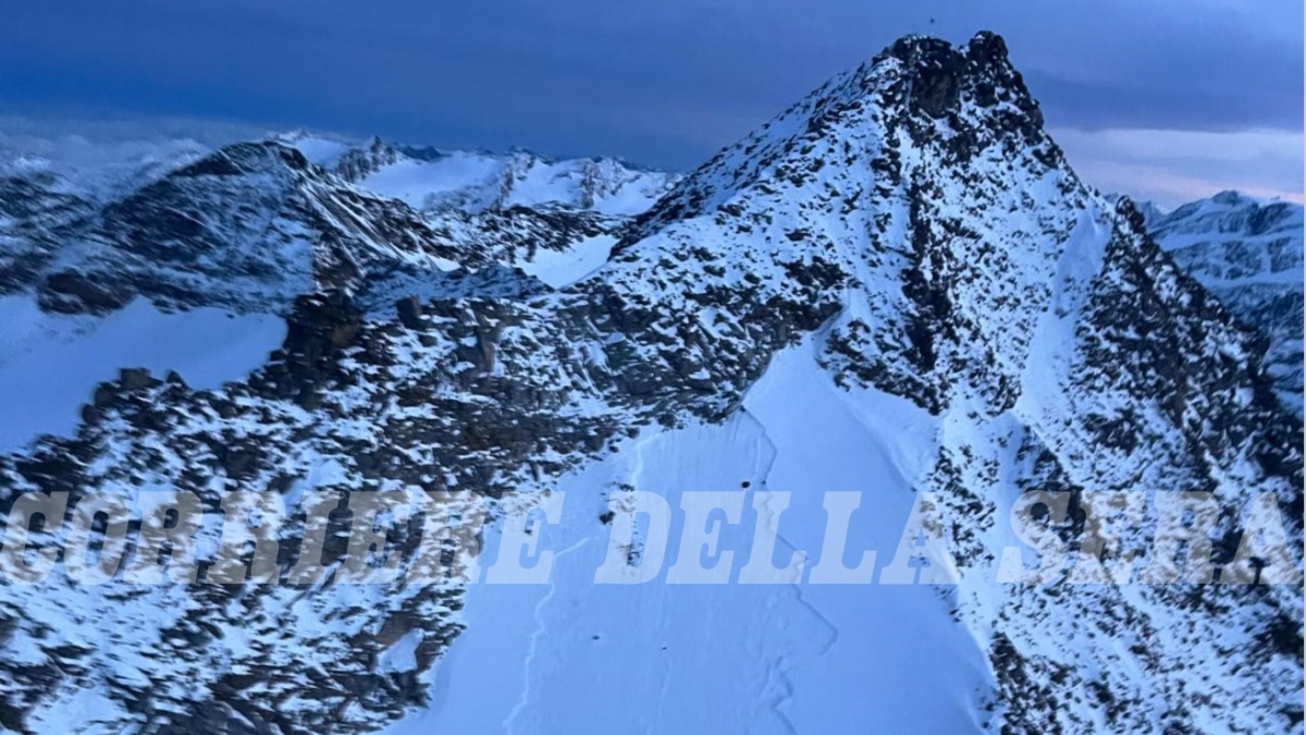 Valanga sull'Ortles, la foto del maxi fronte che ha ucciso i cinque escursionisti tedeschi: «A causare il distacco un repentino cambio di vento»
