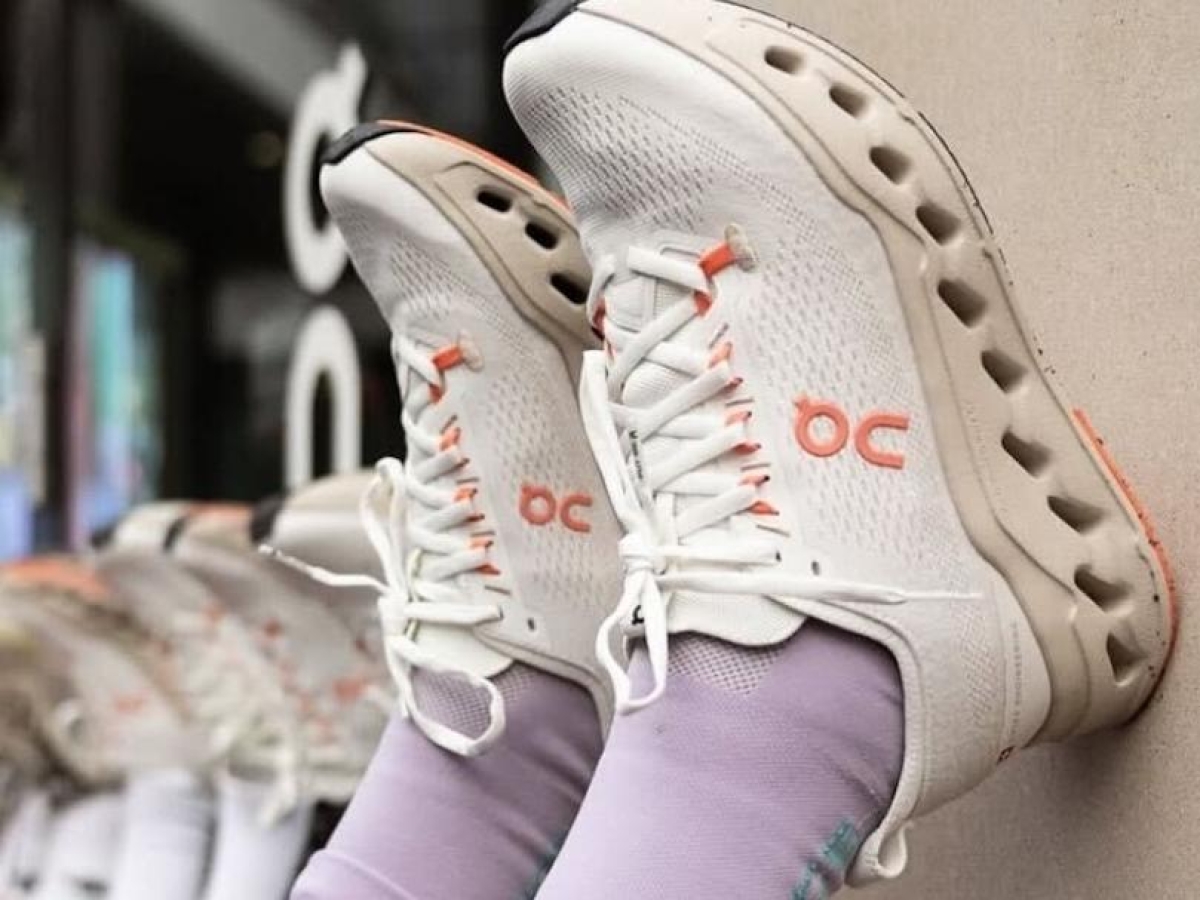 Le sneakers-fenomeno dell'anno, il caso On: le running di JLo, Zendaya e Federer