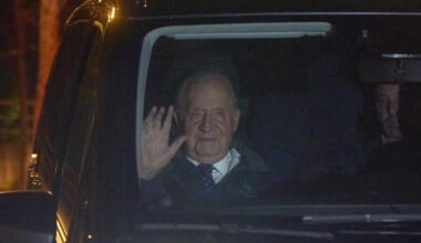 L'autobiografia di re Juan Carlos: «La regina Elisabetta mi disse di non abdicare. L'amante Corinna? Un errore, mi pento amaramente»