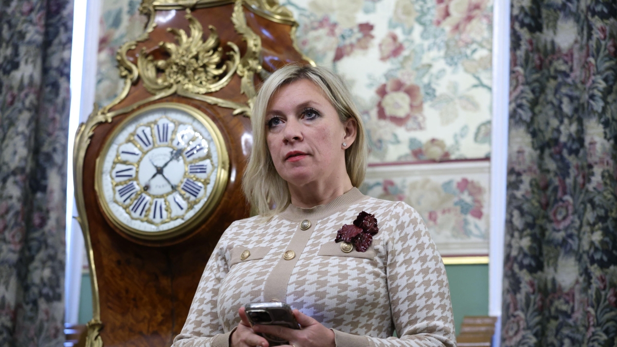 Gli strali contro i giornalisti e l'ossessione per Mattarella, Zakharova senza freni