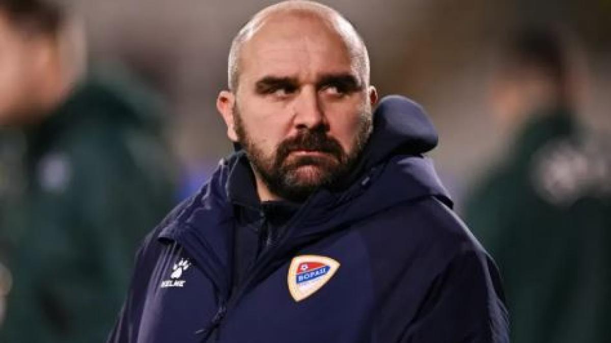 Allenatore muore d'infarto in Serbia durante la partita, Mladen Zizovic del Radnicki