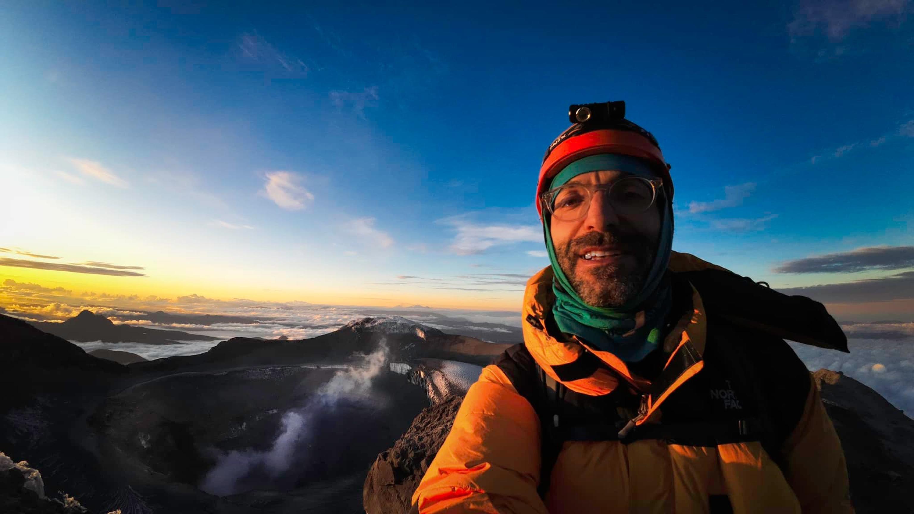 Strage di alpinisti in Nepal, morti tre italiani. I testimoni: «Sono almeno cinque». La Farnesina: «Diversi irraggiungibili»