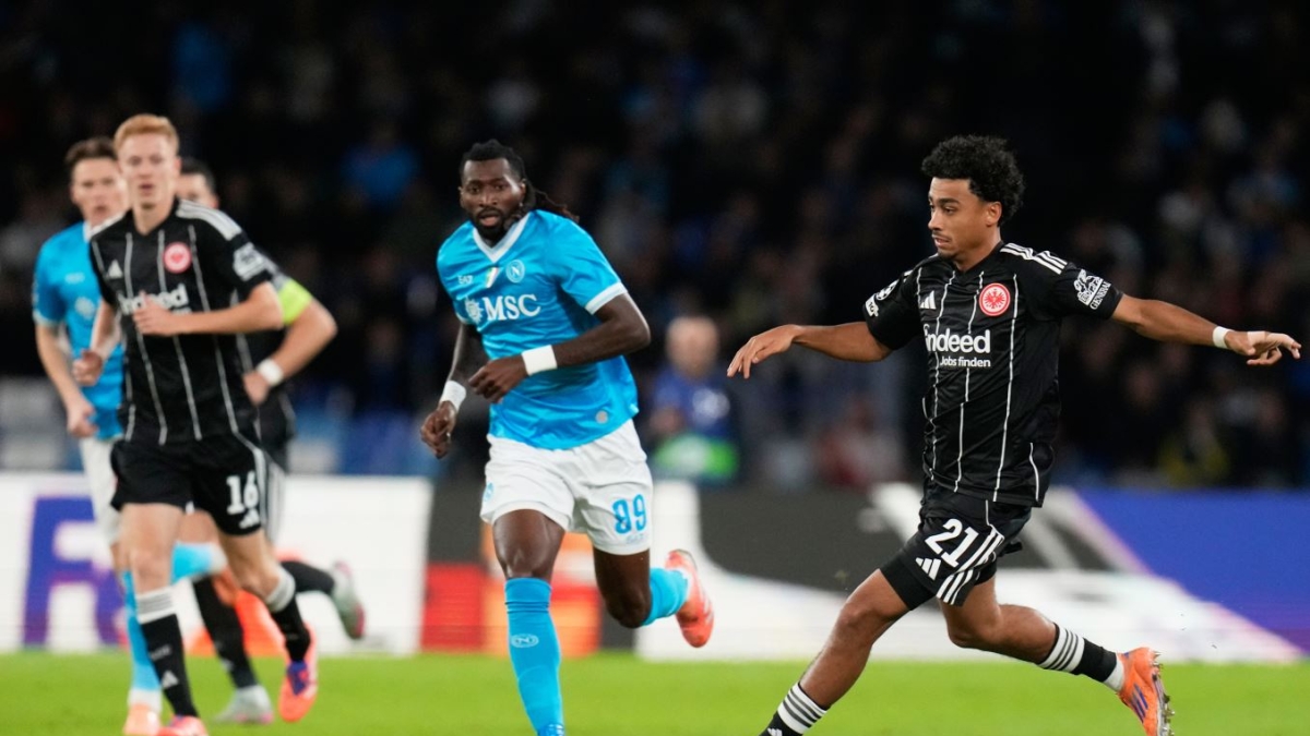 Napoli-Eintracht Francoforte di Champions League, la diretta: occasione per Elmas, respinge il portiere Live 0-0