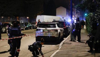 Milano, ragazzino di 12 anni travolto da un furgone al Vigentino: incosciente dopo l'urto, è grave. Investito un altro bambino di 9 anni