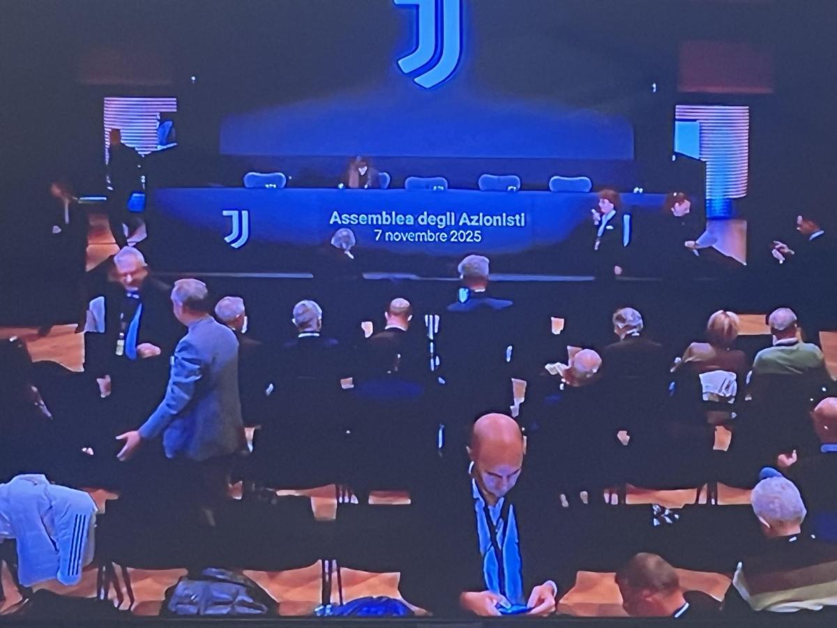 Juve, assemblea degli azionisti. John Elkann: «Nessuna intenzione di vendere il club». Ecco il nuovo cda: c'è anche un uomo di Tether