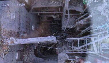 Torre dei Conti, ecco le immagini choc dentro il monumento: quattro piani polverizzati, le scale sparite