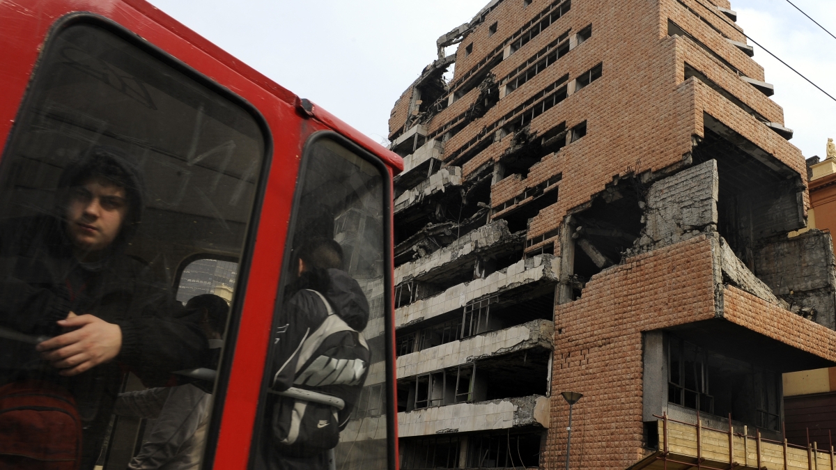 La Trump Tower a Belgrado: affari e politica sulle macerie di un simbolo della Serbia