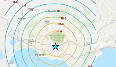 Terremoto Campi Flegrei, sciame sismico in corso dall'alba con scosse fino a magnitudo 2.2