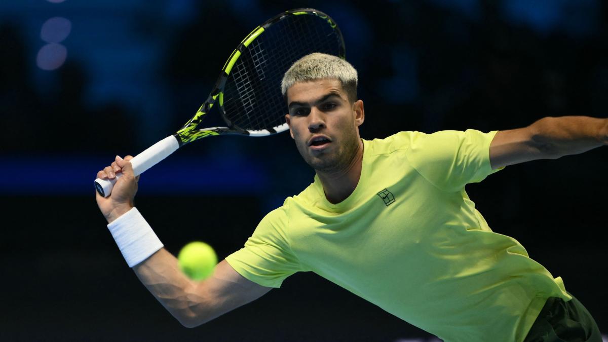 ATP Finals a Torino | Alcaraz supera De Minaur 7-6 6-2