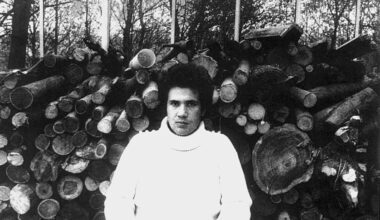 Molteno, rivolta per la via intitolata a Lucio Battisti: petizione con 117 firme. Il sindaco: «È ora di sanare i rancori del passato»