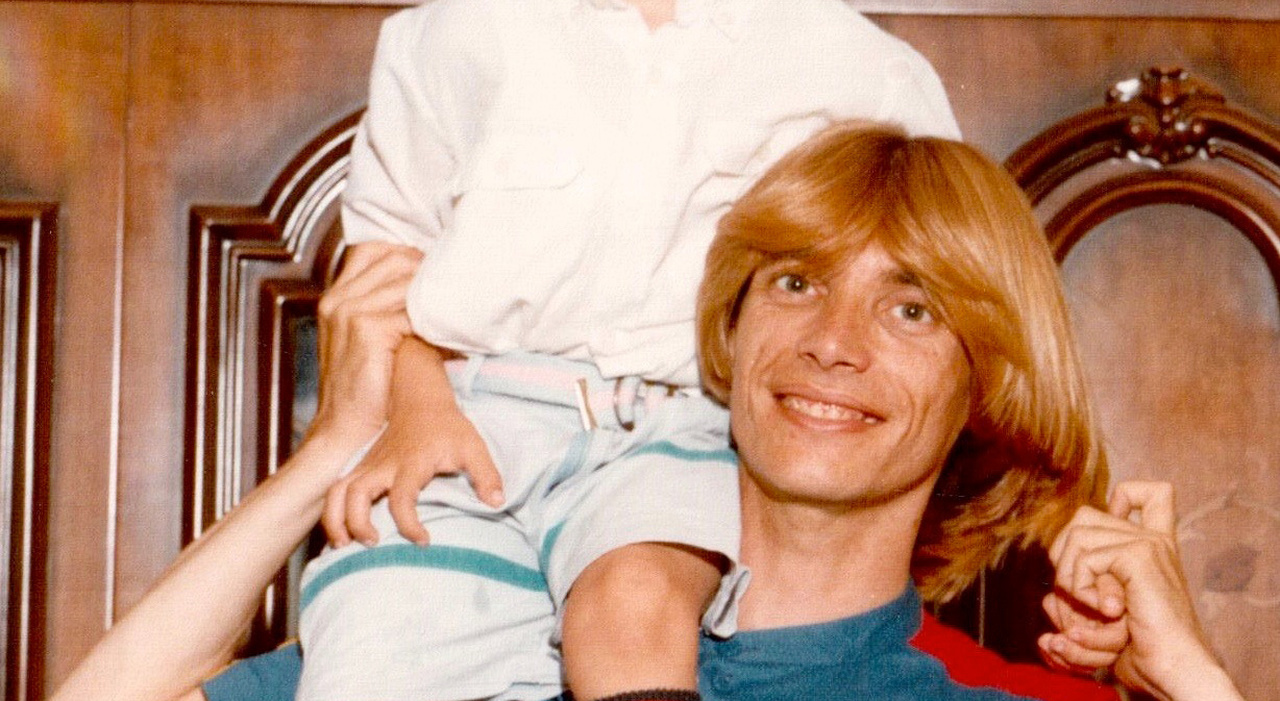 Nino D'Angelo: «Essere raccontato da un figlio è un privilegio». Nelle sale il film di Toni