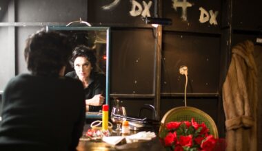 Monica Guerritore: «Mi dissero che piacevo solo per i capelli, non era vero. Ma capii la potenza e la pericolosità della televisione»