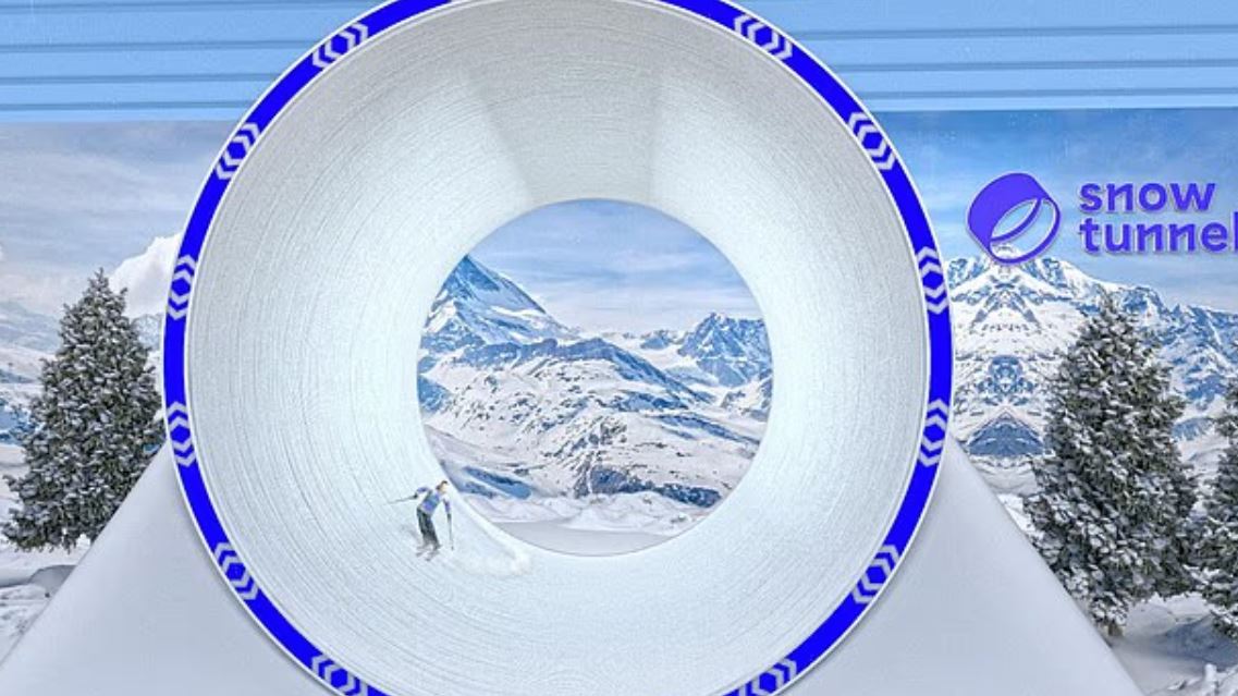 Come criceti nella ruota: così si potrà sciare tutto l'anno nello snowtunnel, l'enorme pista girevole che sfida il riscaldamento globale
