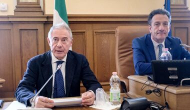 Iveco, Urso: «Il governo garantirà l’interesse nazionale nella cessione a Tata Motors»