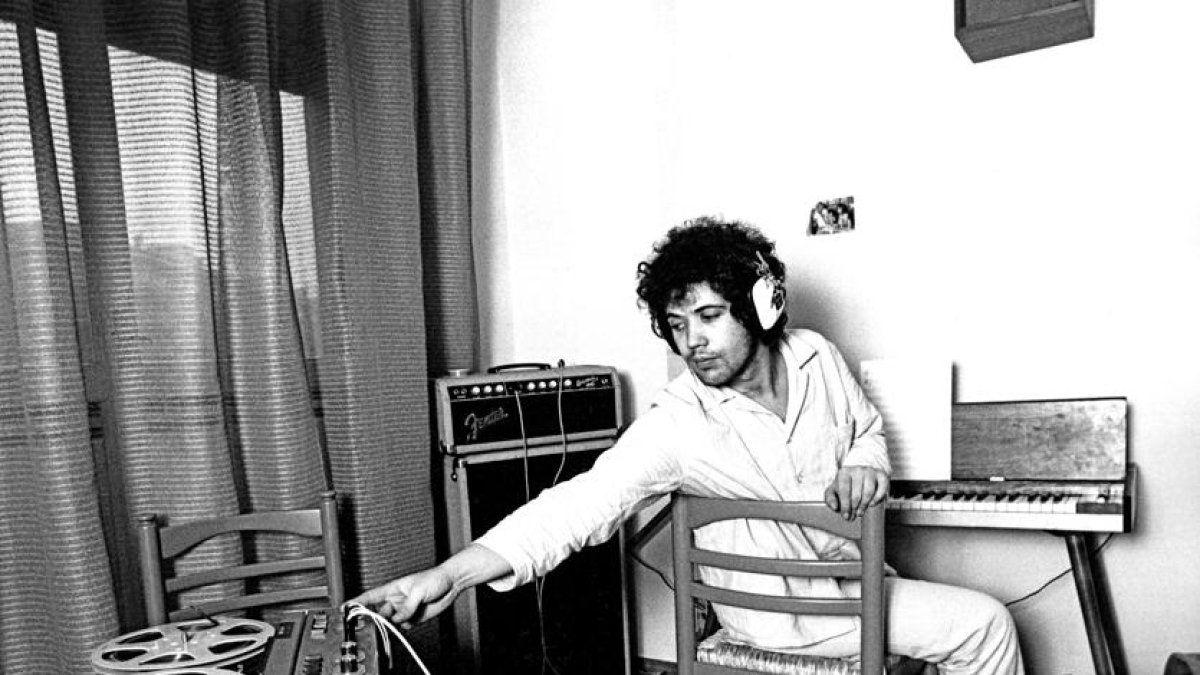 Lucio Battisti divide la «sua» Molteno, 117 firme contro una via col suo nome: «Mai avuto rapporti con lui». Mogol: «Dovrebbero essere orgogliosi»