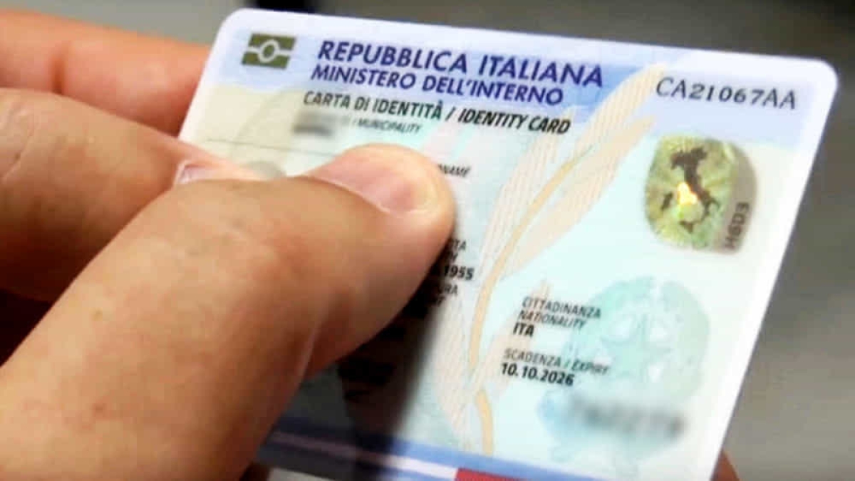 Stop al rinnovo della carta d’identità per gli over 70: cosa cambia con il nuovo decreto Semplificazioni