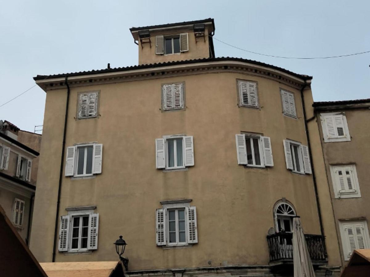 Trieste, madre uccide il figlio di 9 anni tagliandogli la gola