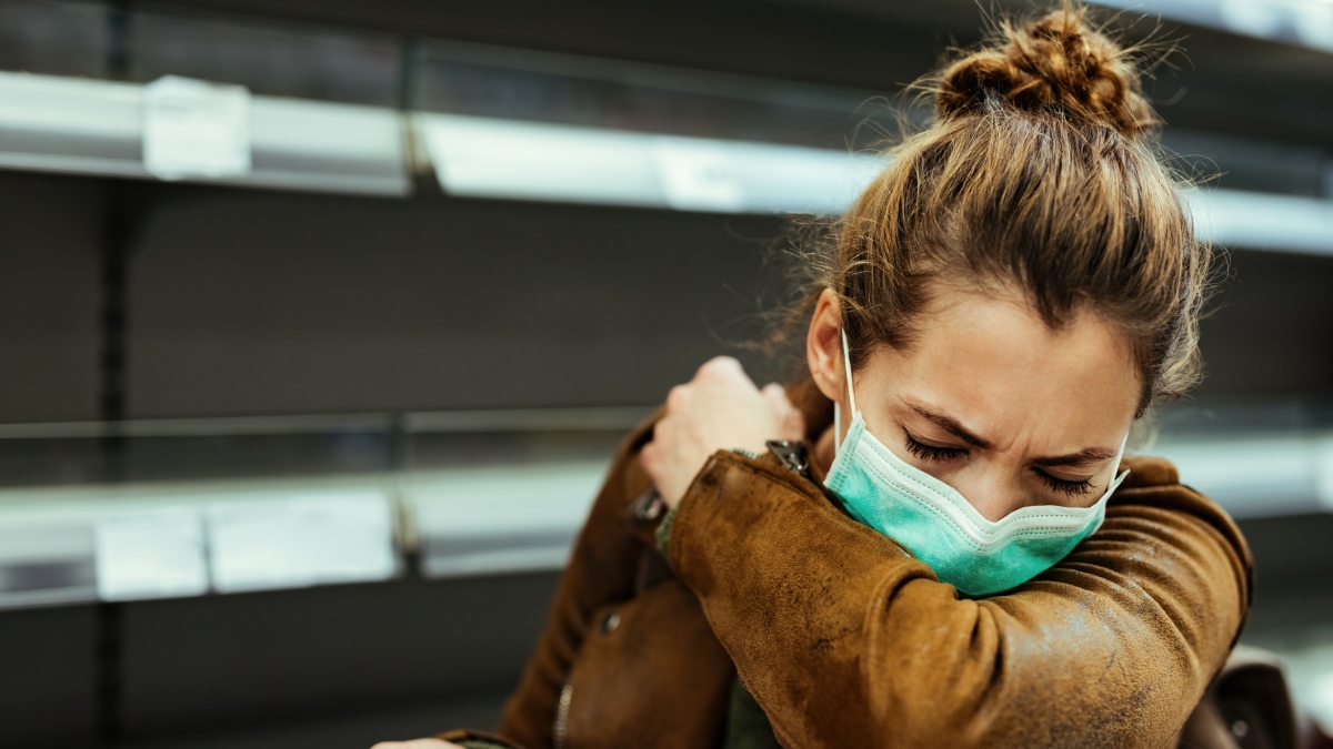 Il Covid non è un raffreddore: per anziani e fragili va considerato come un'influenza