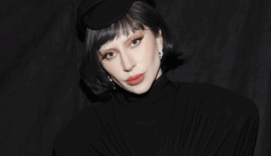 Lady Gaga: «Ho girato "A Star Is Born" sotto l'effetto del litio, poi un giorno mia sorella mi ha detto che non mi riconosceva più e sono crollata. Il mio fidanzato mi ha aiutata a rinascere»