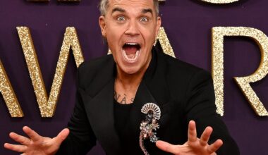 Robbie Williams: «Sto perdendo la vista per colpa di un farmaco che uso per perdere peso»