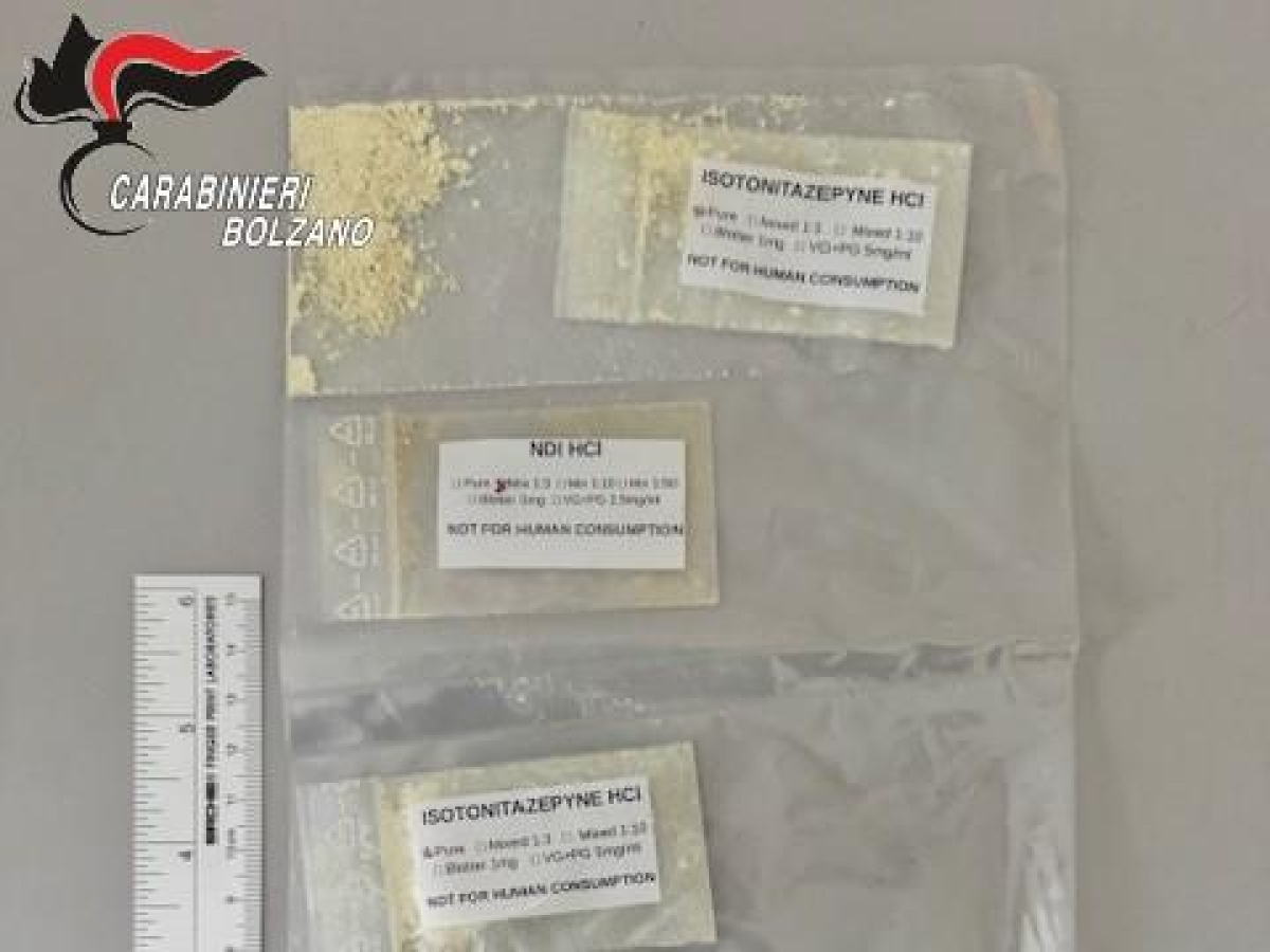 Nitazeni, confermati gli effetti devastanti del super Fentanyl: «È cento volte più forte, una dose pari a un granello di sabbia può uccidere»