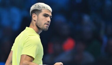 Alcaraz-Auger Aliassime alle Atp Finals di Torino, la diretta: 6-2, 6-4 Carlos vince ed è in finale con Sinner