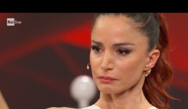 Andrea Delogu e le lacrime a «Ballando» per il fratello Evan scomparso: «A casa è un dolore ingestibile»