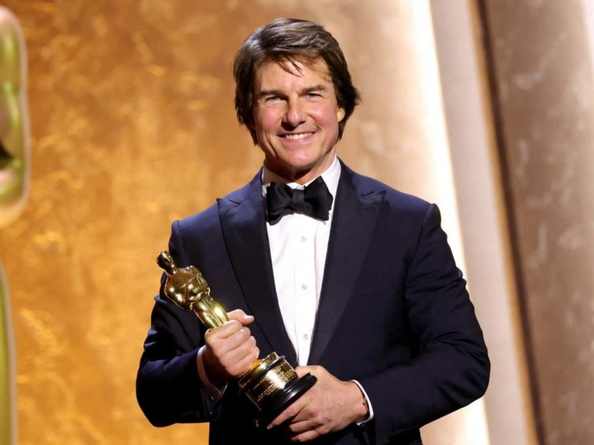 Tom Cruise riceve l'Oscar alla carriera: «Il cinema ci mostra la nostra umanità condivisa»