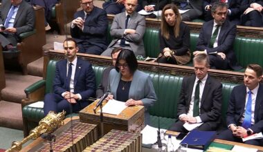 Gran Bretagna, arriva la stretta laburista sull'immigrazione illegale