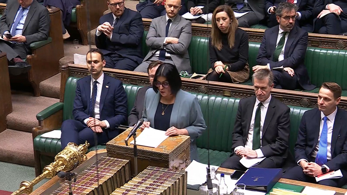 Gran Bretagna, arriva la stretta laburista sull'immigrazione illegale