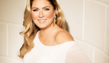 Romina Power: «Wojtyla mi chiese di Ylenia, io so che mia figlia è ancora viva. Il successo non mi dava la felicità. Allevo le api: ne ho 90 mila»