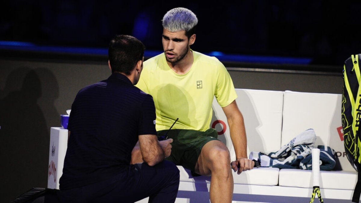 Alcaraz salta la Coppa Davis, è ufficiale: edema muscolare dopo la finale con Sinner