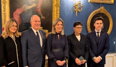 Alberto e Charlène, i principi domani alla Festa Nazionale (e Caroline a Palazzo premia la sorella Stéphanie)
