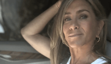 Jennifer Aniston non rinnega il passato. «Alla festa per i suoi 50 anni c'erano anche gli ex mariti e gli ex fidanzati»