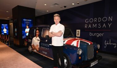 I guai di Gordon Ramsay, i conti sono da incubo: troppi debiti e l'impero scricchiola (ma lui rilancia)