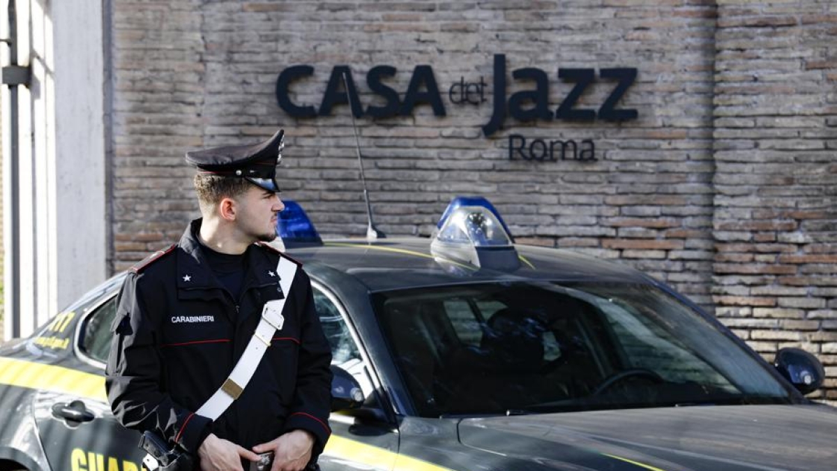 Casa del Jazz, il tunnel c'è ma è (ancora) inaccessibile: altri rilievi nell'ex villa di Nicoletti, si cercano i resti di Adinolfi
