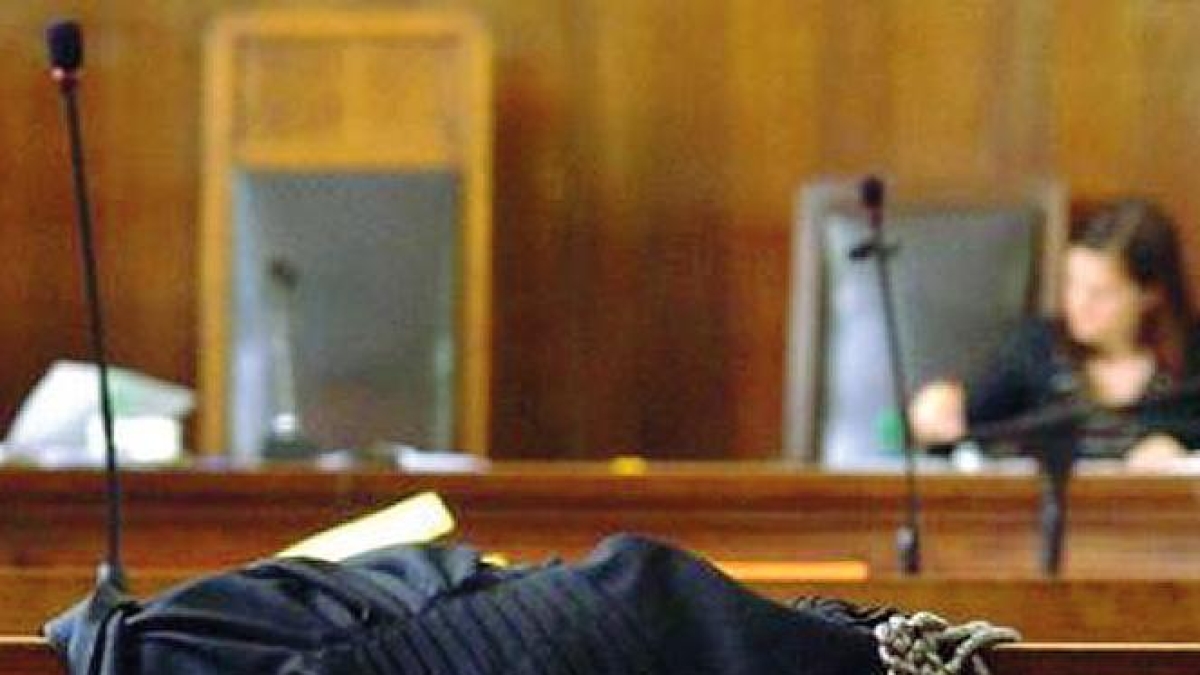 «Era un amico d'infanzia ritrovato su Facebook. Ho lasciato mio marito per lui, ma mi ha svuotato il conto»