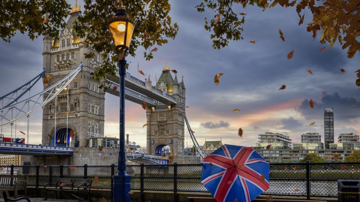 Londra, ormai la città si è "Dubaizzata": così la vita quotidiana dissangua la carta di credito