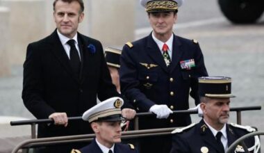 «Dobbiamo essere pronti a perdere i nostri figli»: in Francia è bufera sul capo di Stato maggiore. E il governo corre ai ripari