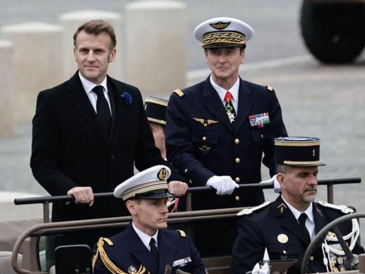 «Dobbiamo essere pronti a perdere i nostri figli»: in Francia è bufera sul capo di Stato maggiore. E il governo corre ai ripari