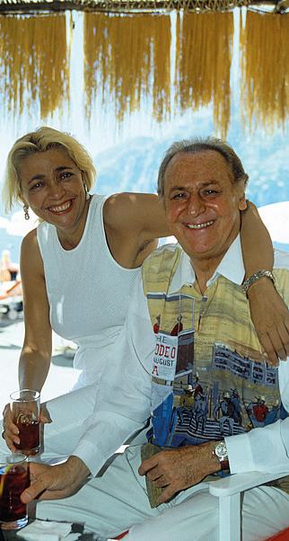 Mara Venier: «Don Mazzi mi sgridava se ero troppo scollata. Il figlio perso con Arbore un grandissimo dolore»